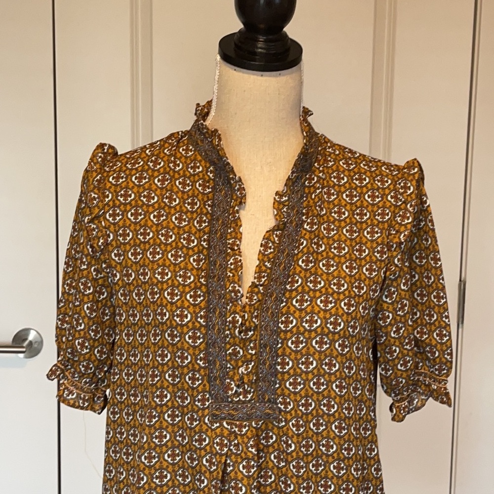 NWT Ruffle Collar Patterned Blouse - Picture 6 of 10
